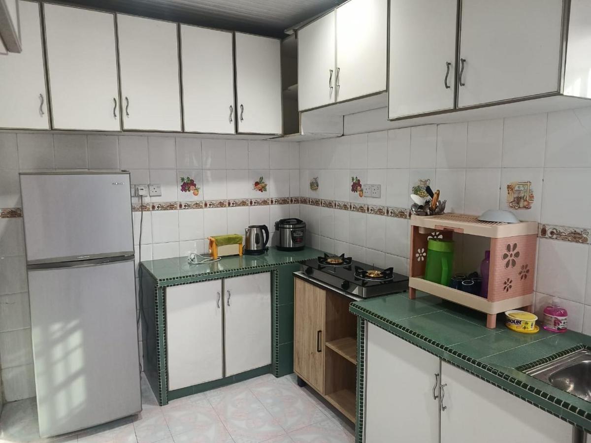 Naurah Homestay Sungai Petani Eksteriør bilde